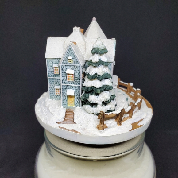 2002 Thomas Kinkade "Holiday Gathering" Candle Topper - Picture 4 of 6